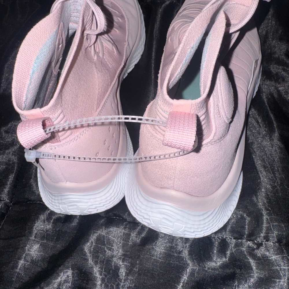 Curry 4 Flotro Retro Pink 13